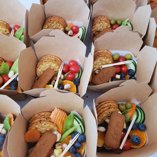 10 Snack Boxes